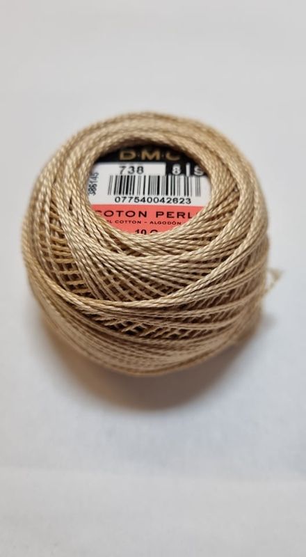 DMC perlegarn No. 8 738