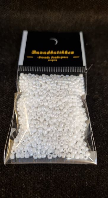 Hovedbilde 401 Hvit med shimmer