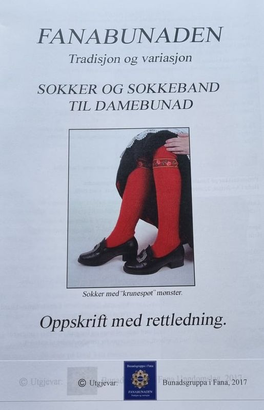 Hefte med oppskrift til sokker og sokkeband Fana dame bunad