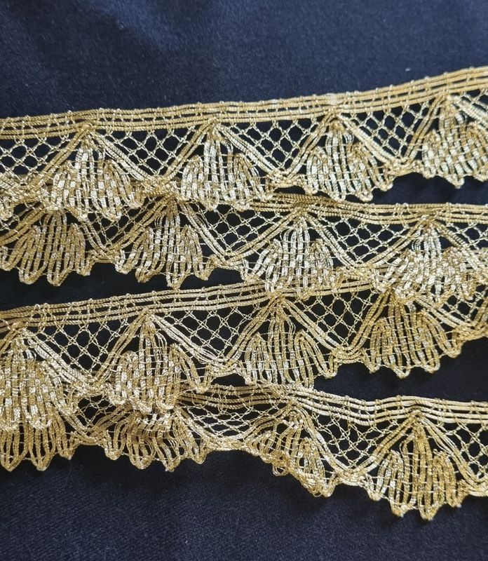 Metallblonde, kniplet 30mm gull 