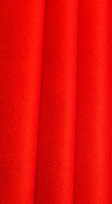 Hovedbilde Klede høy rød 